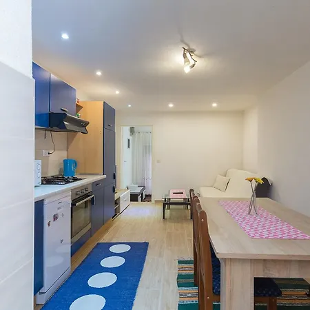 Arena Apartment